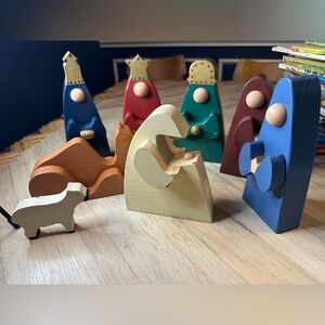 Vintage Unique Wood Abstract MCM Christmas Nativity Scene